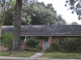 9933 Paula Dr, New Orleans, LA 70123