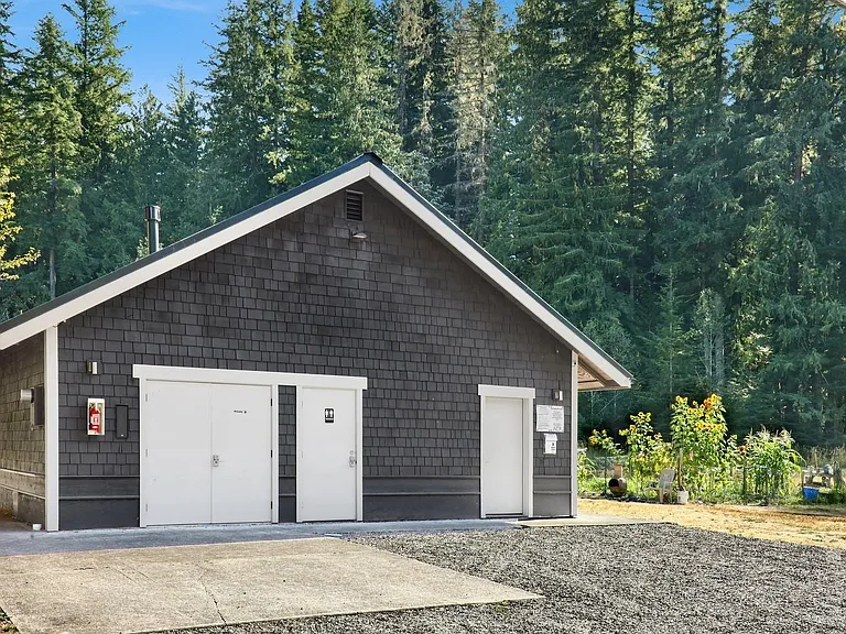 10443 Mount Baker Hwy #6 — Photo 14