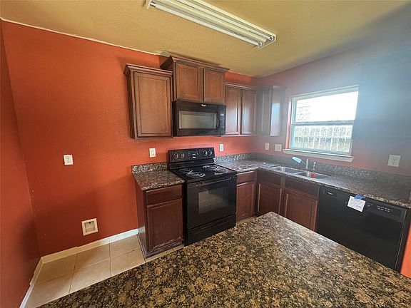 2nd image of 20411 Red Canyon Creek Ln