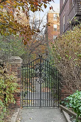 Sold by Compass | media 27