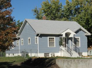 3002 W Maple St, Wichita, KS 67213