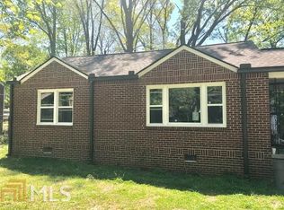 949 Ewing Dr, Forest Park, GA