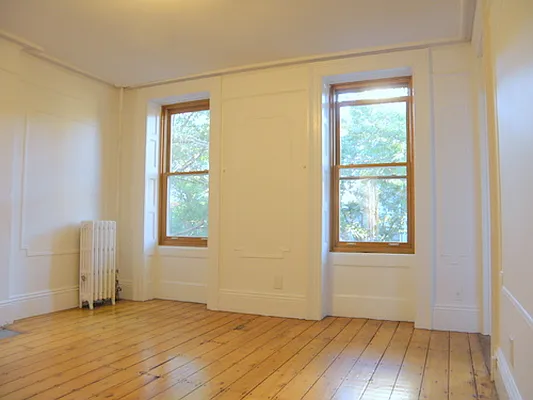 Rented by Vespa Properties Group | media 17