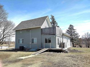 8806 Trask Bridge Rd, Rockford, IL 61101