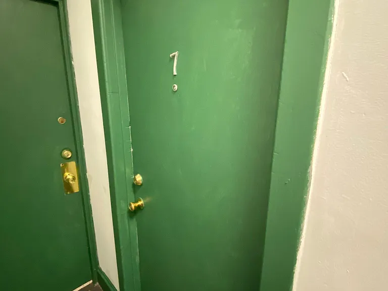 512 S 41st St #8 — Photo 9