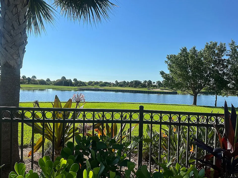 View from pool to 9th hole