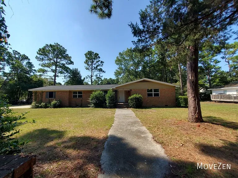 510 Wesley Ave — Photo 2