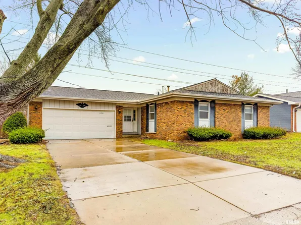 1701 W Thames Dr, Peoria, IL 61614