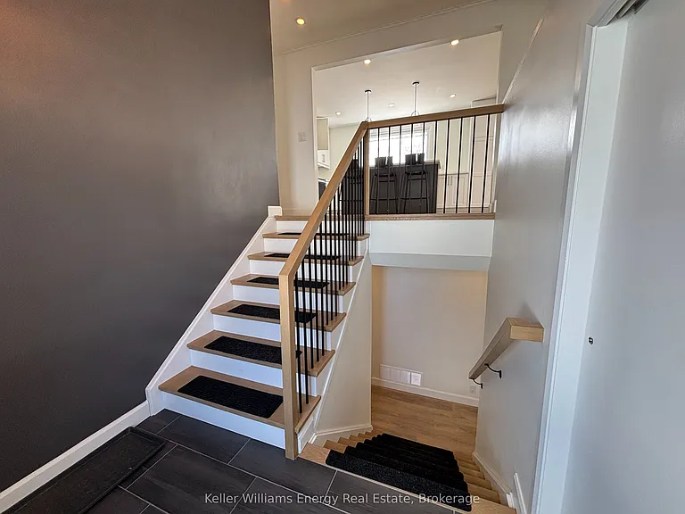 497 Wellington Main St — Photo 28