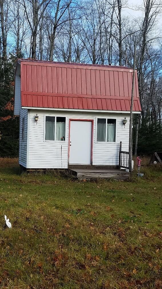 1172 Sioux Ave, Pointe Aux Pins, MI 49775 Zillow