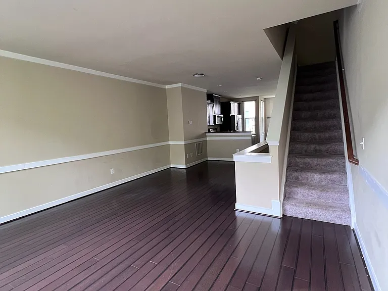 109 Saginaw Dr — Photo 21