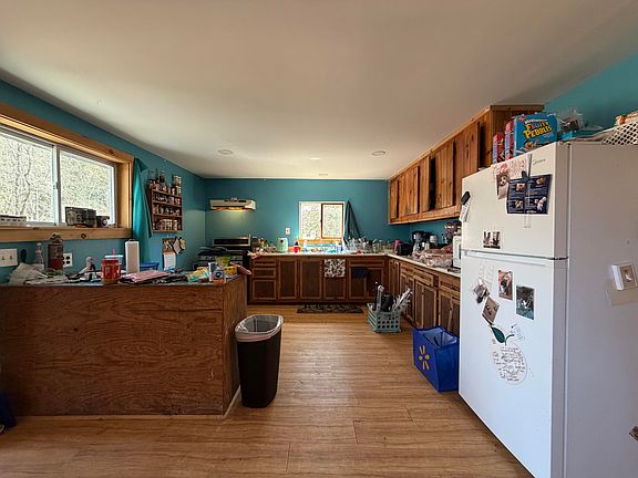 5th image of 408 Bowden Road