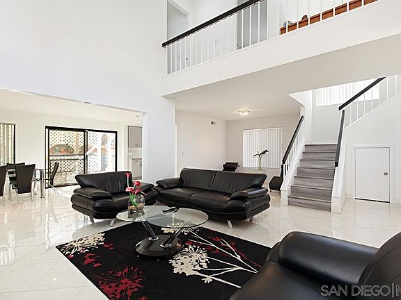 5th image of 2327 Sherwood Dr