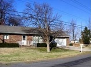 105 Royal Dr, Collinsville, IL