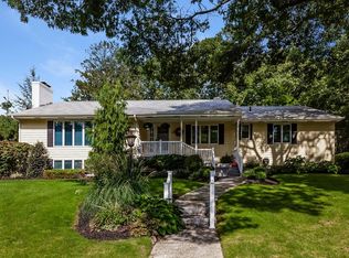 56 Highcrest Rd, Fall River, MA 02720