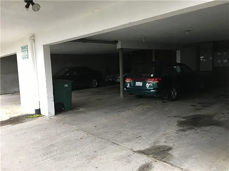 519 N Garden St — Photo 12
