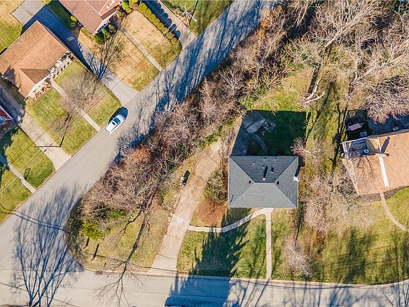 4th image of 185 Graeser Ave