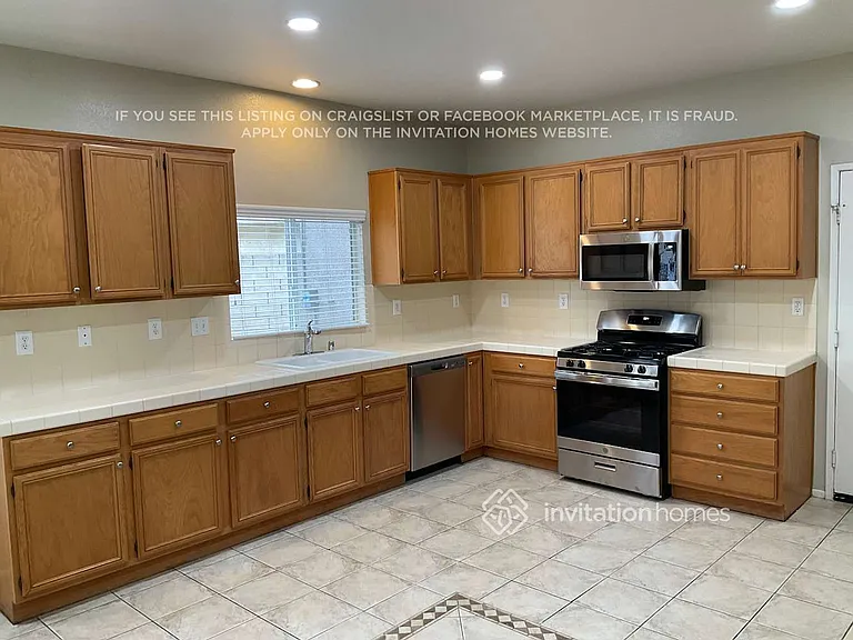 26186 Lawrence Union Dr — Photo 4