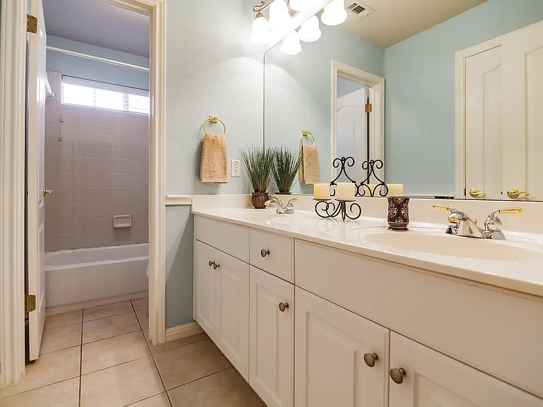 2412 Arbor Dr — Photo 23