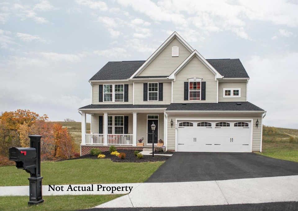 1st image of 831 Blackmore Cir