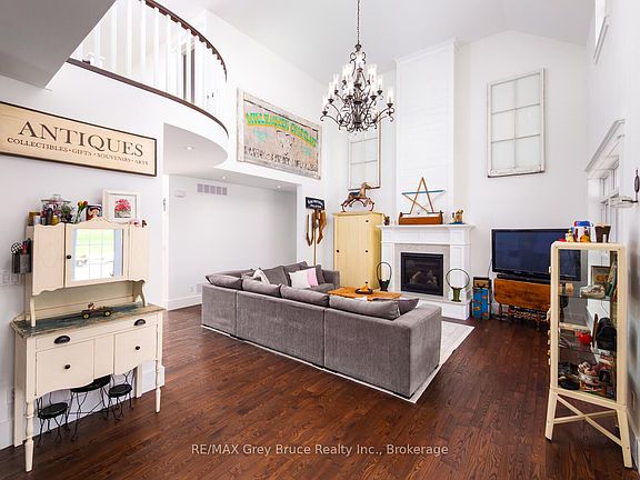 4th image of 33 Dunks Bay Rd