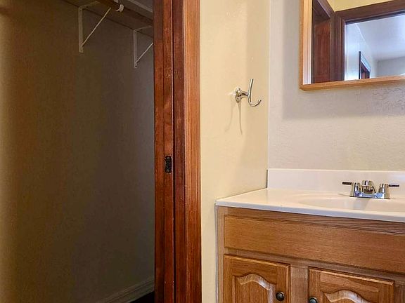 4th image of 1226 W Roosevelt St #1208