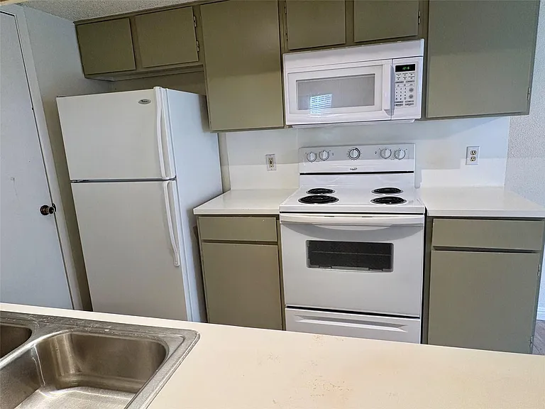 1503 Allen Rd #D — Photo 7