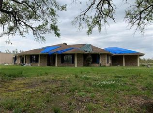 126 Clydes Ln, Lake Charles, LA 70607