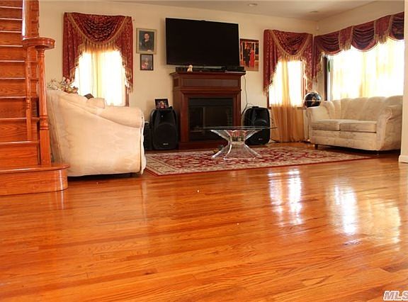 2nd image of 8152 247th St