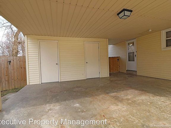 4th image of 1952 Briarwood Dr