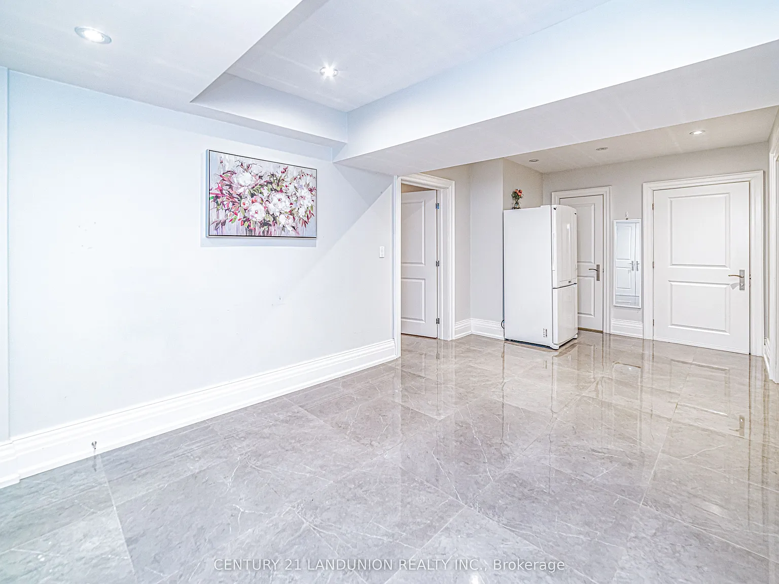 3 bed, $1,950 — Photo 4