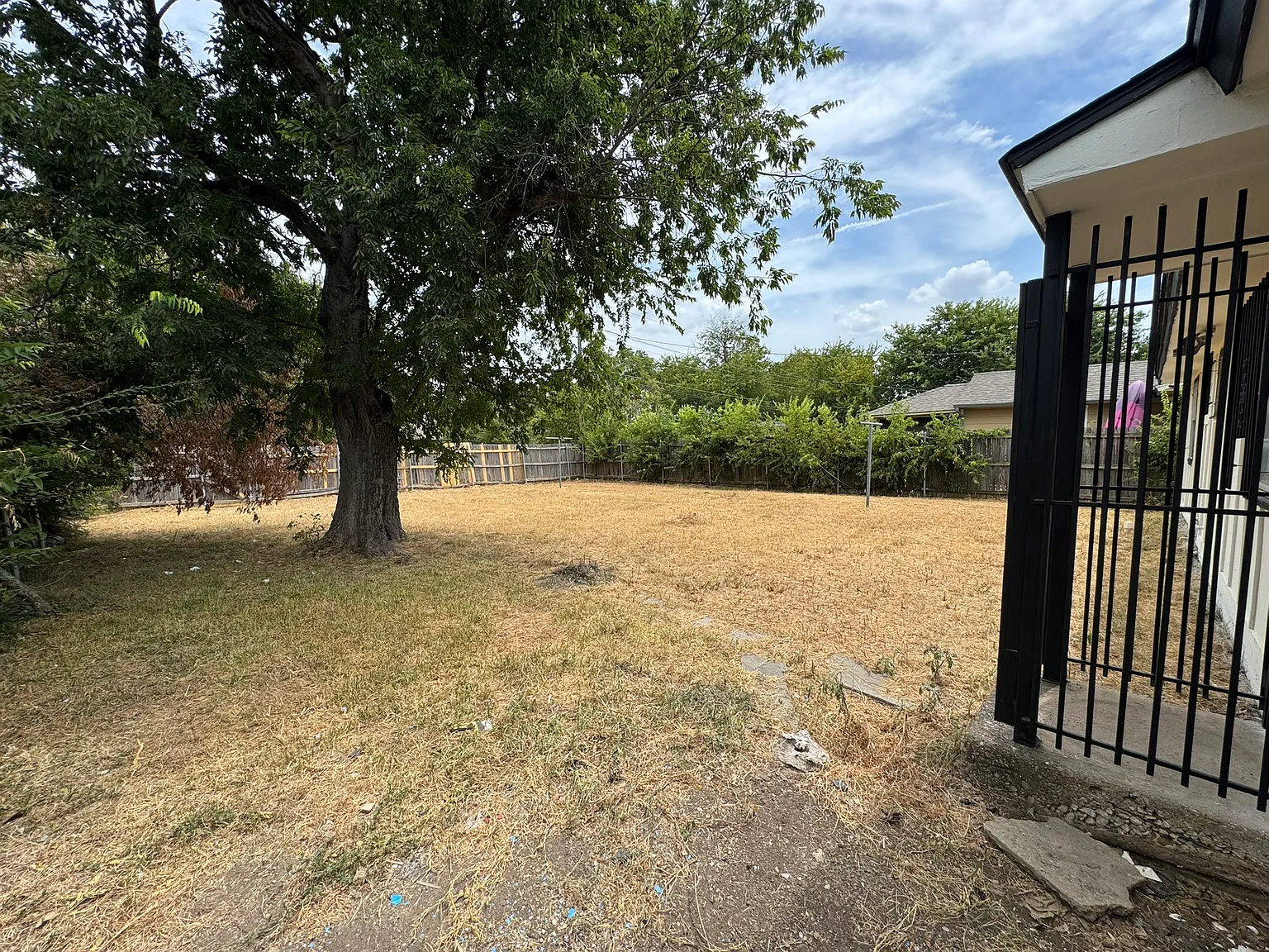 4 bed, 1260 sqft, $1,550 — Photo 3