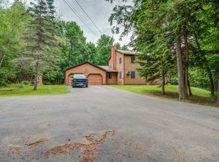 673 Old Lewiston Rd, Winthrop, ME 04364