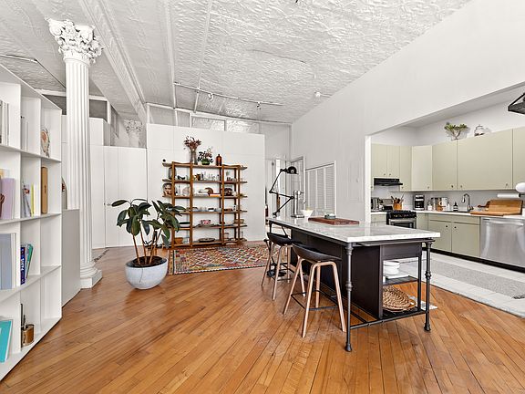 3rd image of 473 Broome St APT 4B