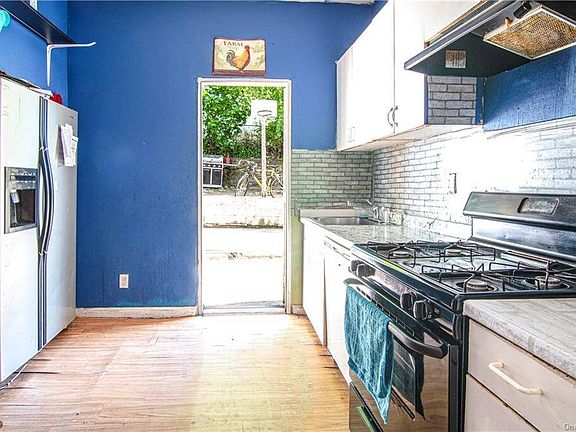 3rd image of 15 Osborne St