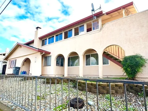 BU335, 335 Buckeye Ter #2, Redding, CA 96003