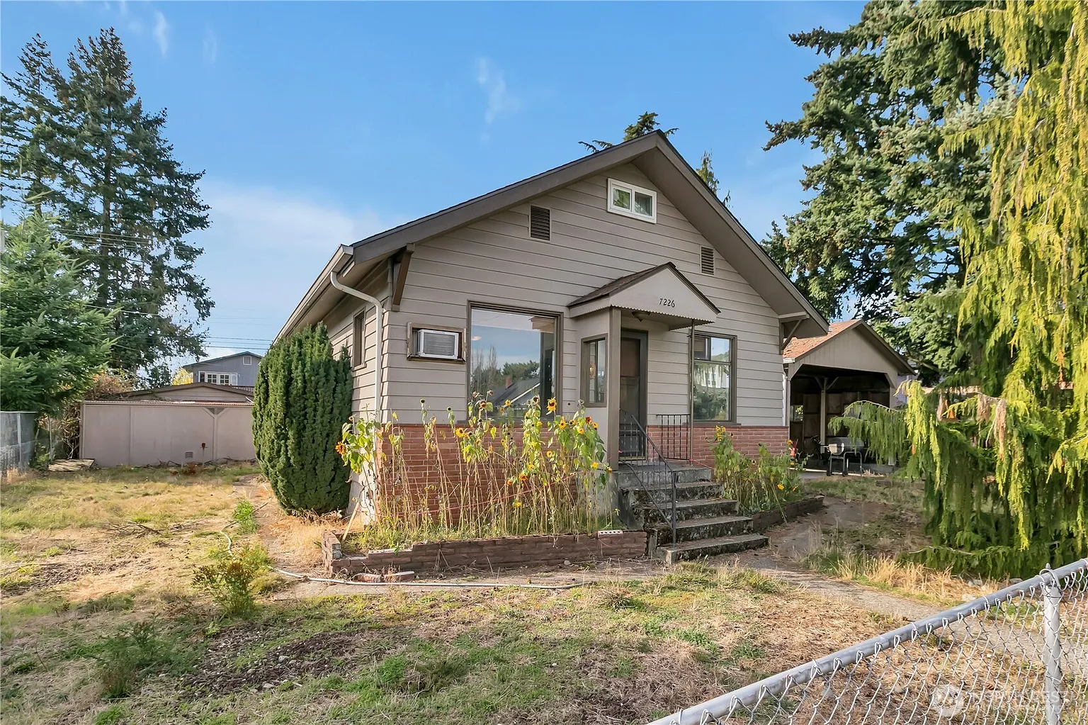 7226 S Oakes Street photo 1