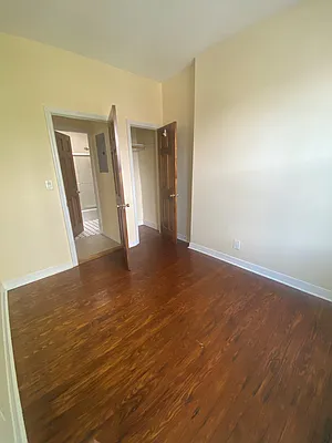 Rented by Bouklis Group | media 9