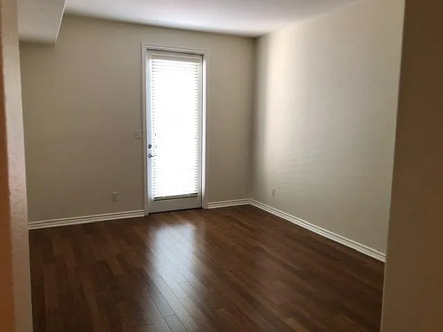 2 bed, 1310 sqft, $3,000 — Photo 4