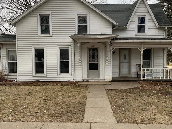 402 S Chestnut St, Shannon, IL 61078