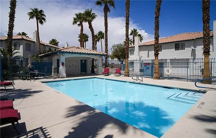 8136 Autumn Star Ave — Photo 12
