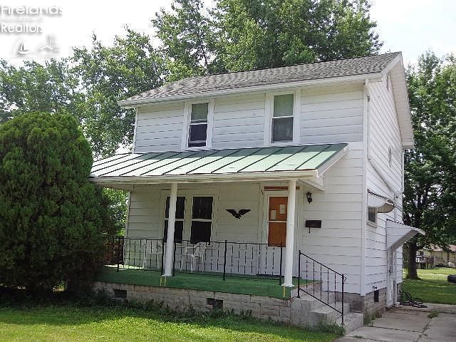 1st image of 131 W Eagle St
