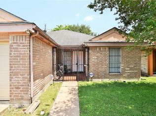 6107 Briar Glade Dr, Houston, TX 77072