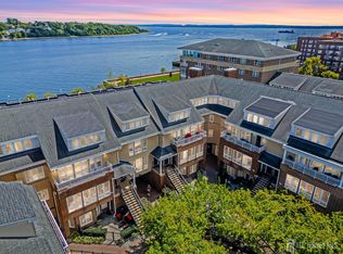 368 Rector St UNIT 512, Perth Amboy, NJ 08861