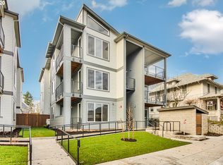 3563 N Gantenbein Ave #102, Portland, OR 97227