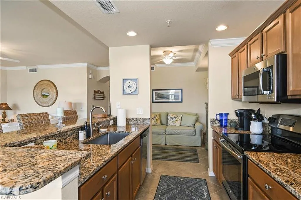 2 bed, 2.0 bath, 1232 sqft, $4,000 — Photo 4