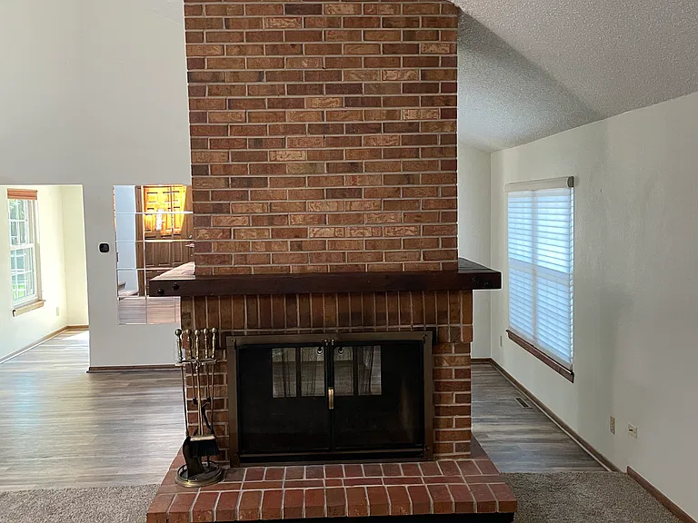 10268 Julian Ct — Photo 13