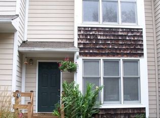 101 Thomas Ln #B, Carrboro, NC 27510