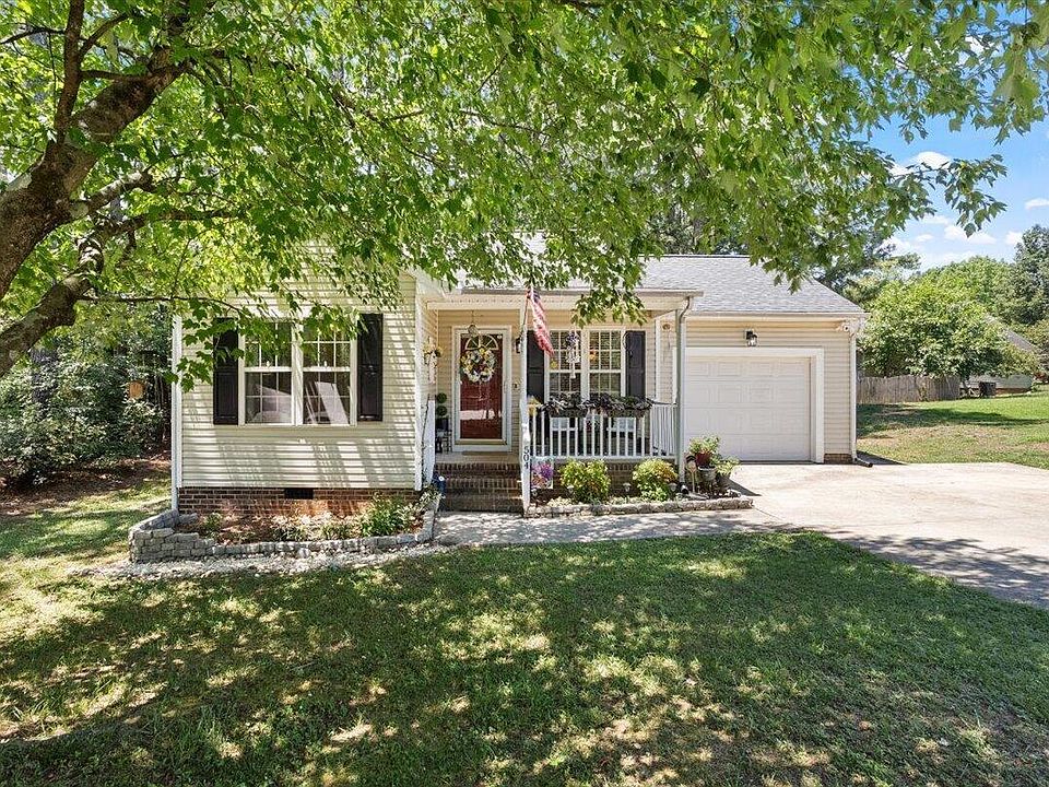 1st image of 504 Flaherty Ave