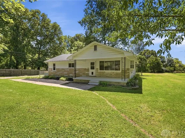 1265 Wallaby Dr, Beavercreek, OH 45432